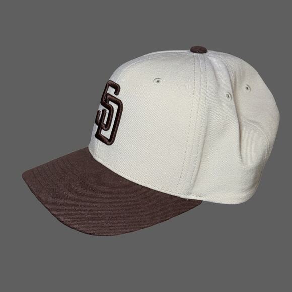 Mitchell & Ness San Diego Padres Pro Crown Snapback Hat Cream Brown - Picture 3 of 10